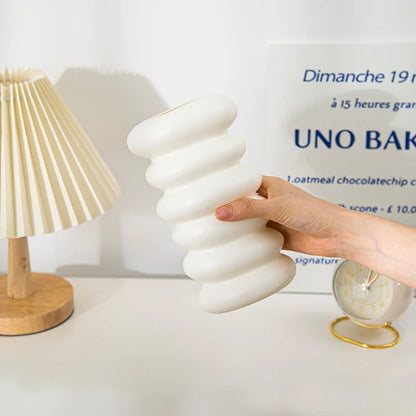 Nordische Spiralvase Weiß Kunststoff Modern